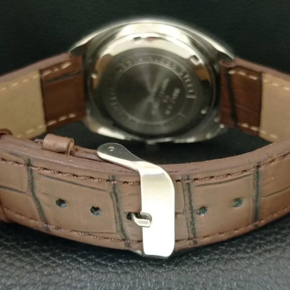Vintage 1972 Citizen Manual Wound Mens Silver Watch W/Date & Beige accents